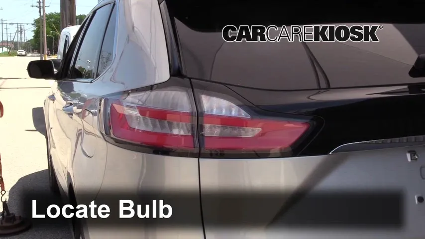 2019 Ford Edge Titanium 2.0L 4 Cyl. Turbo Éclairage Feux de position arrière (remplacer ampoule)